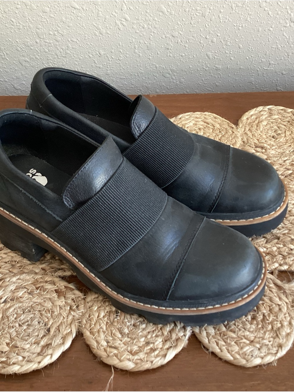 Sorel Black Leather Women’s Slip-On Platform Loafers with Elastic Band